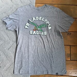 47 Brand Philadelphia Eagles Gray T-Shirt Medium